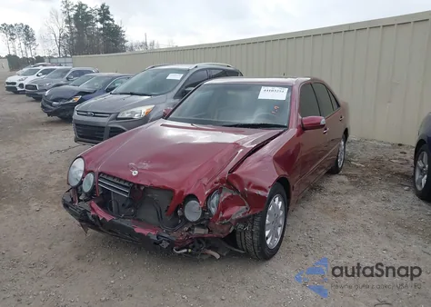 2000 Mercedes-Benz E 320 z USA, uszkodzony, nr VIN WDBJF65J3YB027148